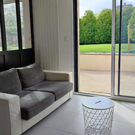 Joli Proche Foret Et Centre-ville Apartamento Cholet