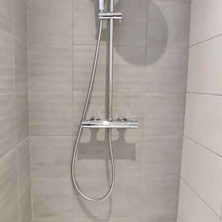 Joli Proche Foret Et Centre-ville * שולה