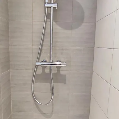 Apartament Joli Proche Foret Et Centre-ville Cholet