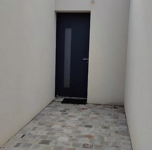 Joli Proche Foret Et Centre-ville Appartamento Cholet