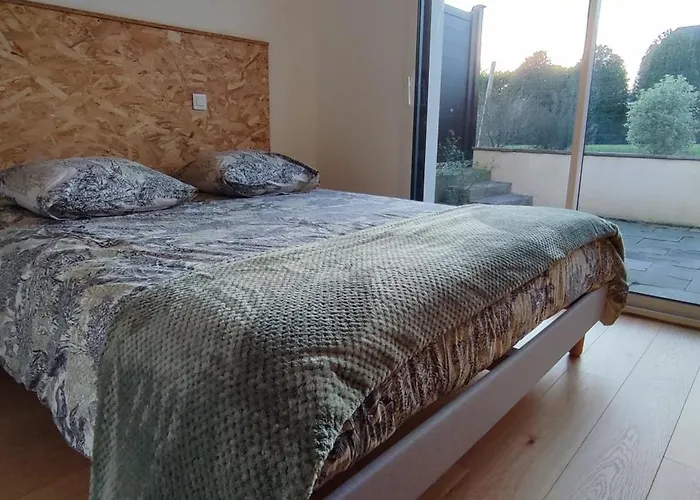 Joli Proche Foret Et Centre-ville Cholet